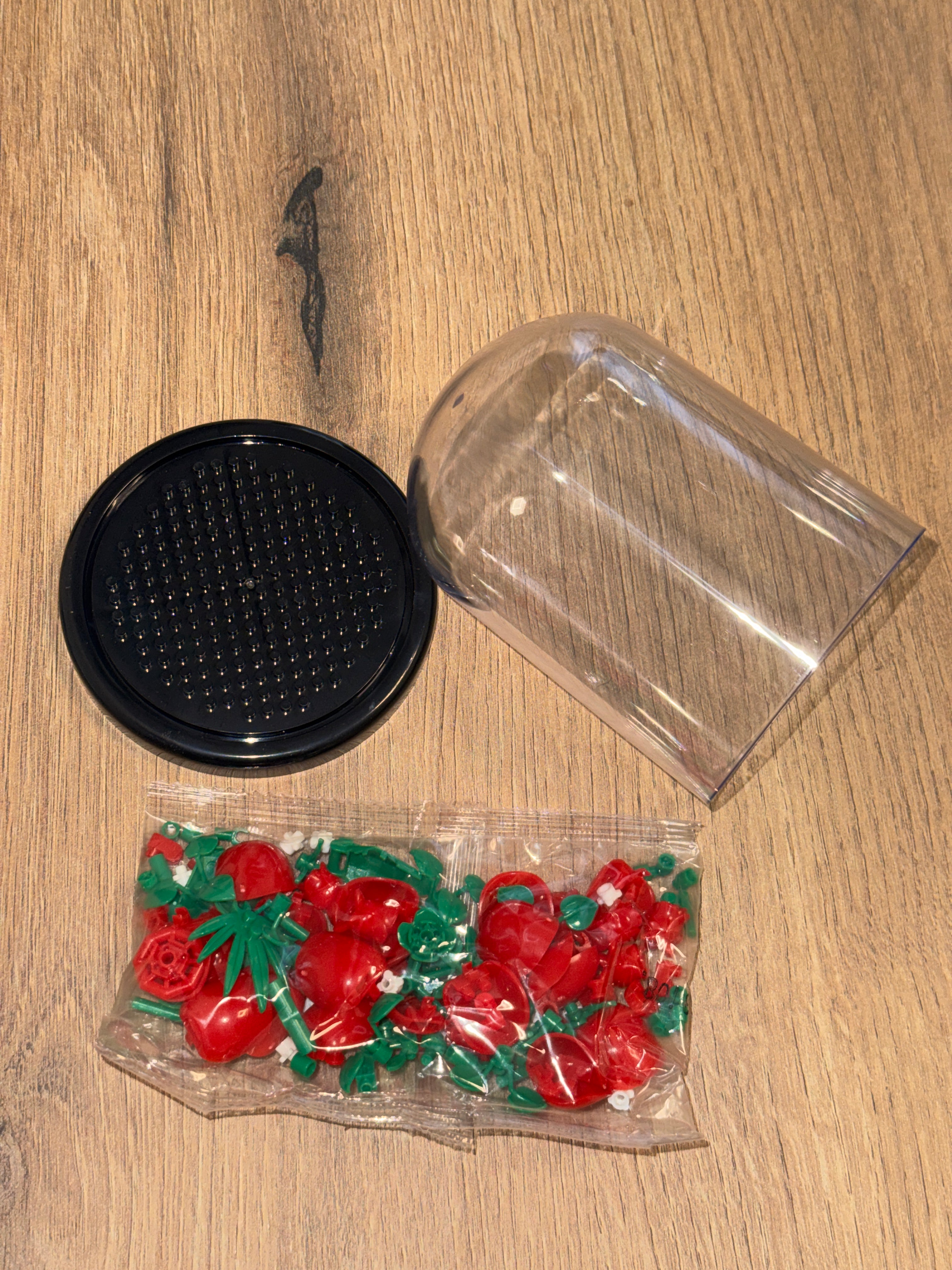 Večna Ruža u Kupoli (crvena)